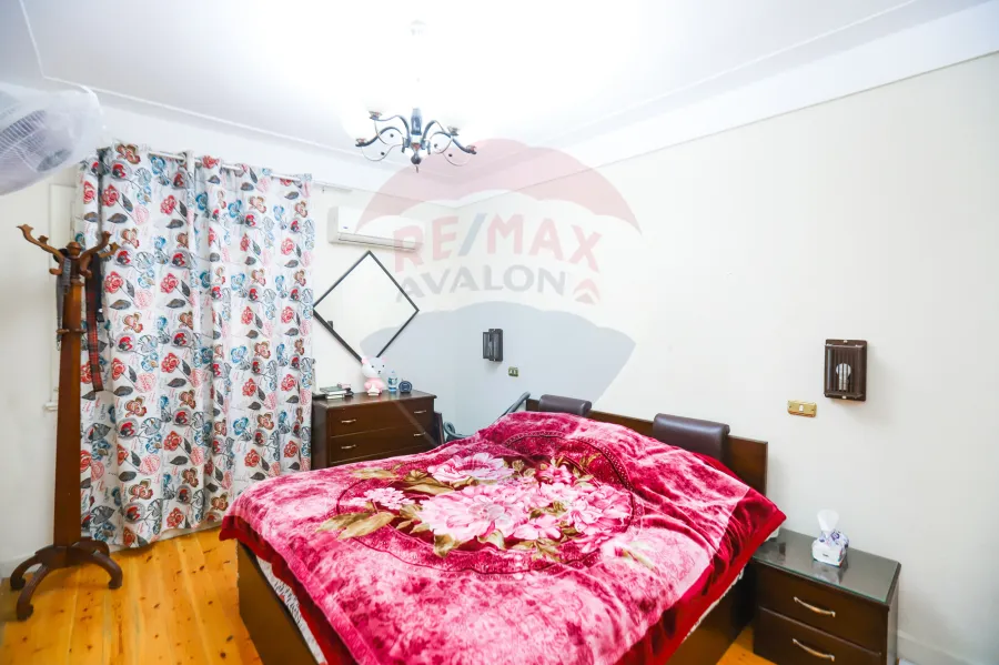 شقة للبيع 120 م لوران (أول نمرة من ش أبوقير)