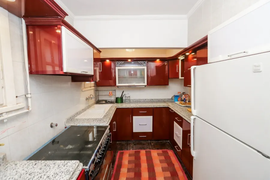 Apartment for sale 140m Mostafa Kamel (Tram Station)