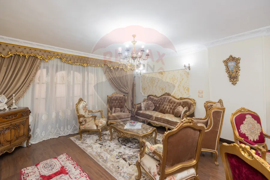 Apartment for sale 160m Miami (steps from Al-assawy st.)