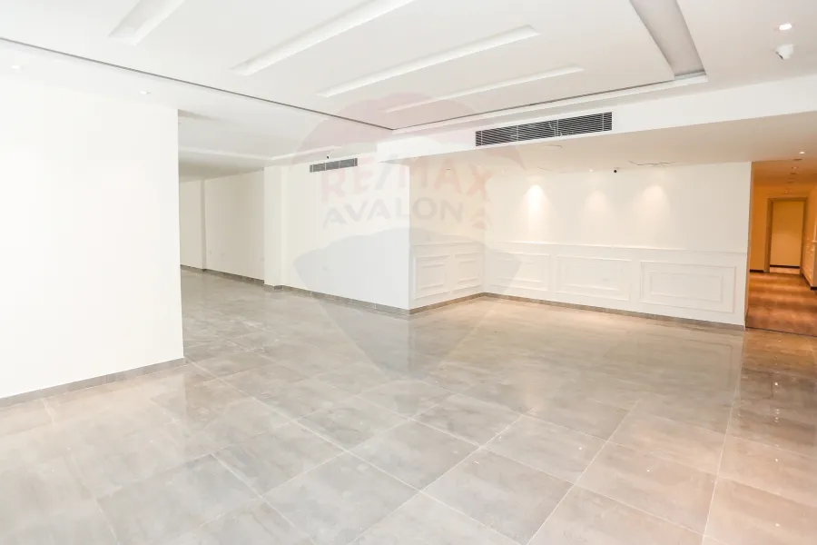 محل + ميزان للايجار 750 م سيدي جابر (ش ابو قير)