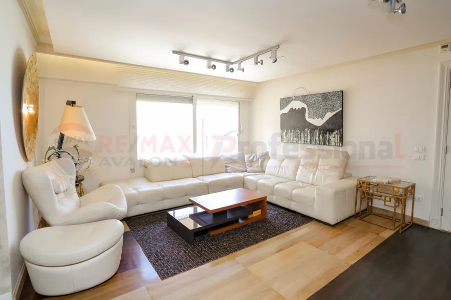 Apartment for sale 600 m San Stefano (Al-Nahhas Building - directly on the sea)