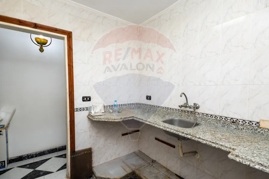 شقة للبيع 173 م فلمنج (على الترام)