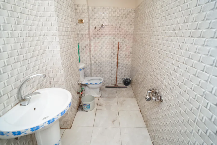 Administrative headquarters for rent 180 m Ring road (next to Fresh Agency)