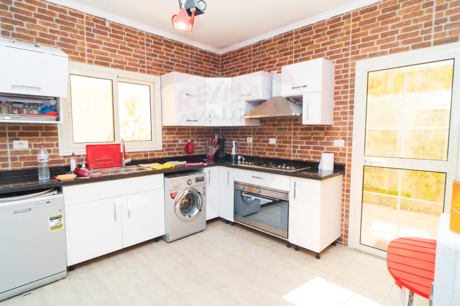 Villa for sale 388 m King Mariout (King Hights Compound)