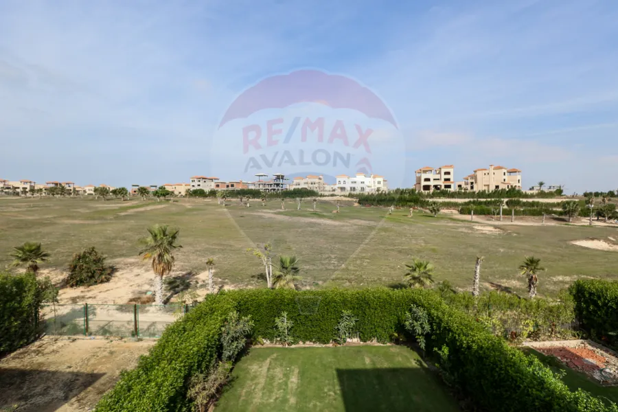 Twin House villa for sale King Mariout (Alex West - directly on the golf) 422m