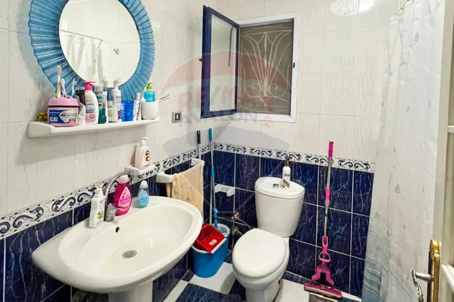 شقة للبيع 135 م سيدي بشر (ش جلال حماد)