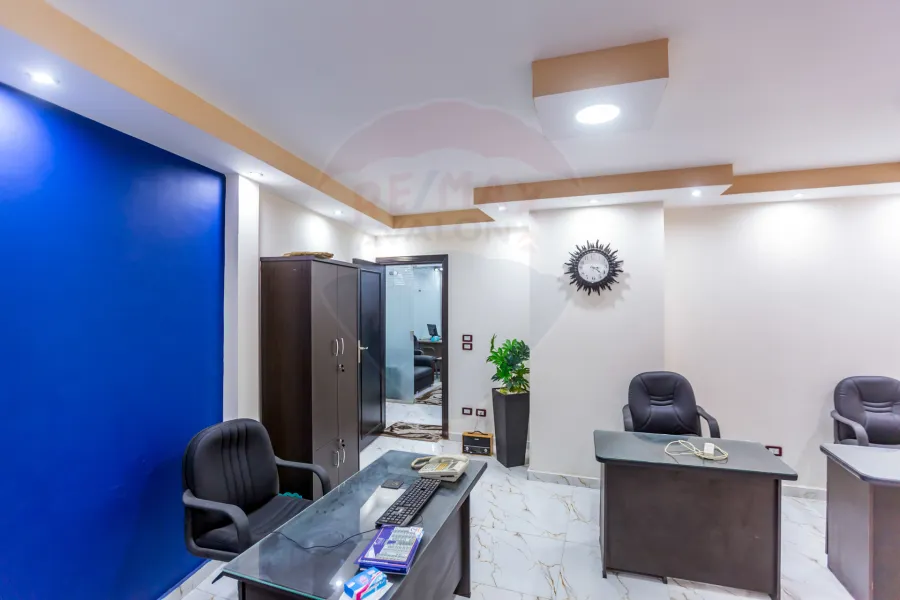 (شقة للبيع 130 م محطة الرمل ( برج الهندى - شارع شكور