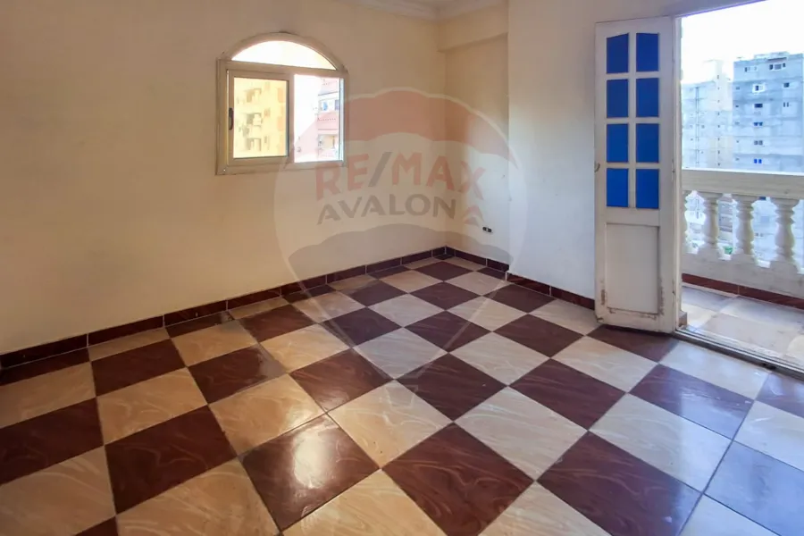 شقة للبيع 135 م سيدي بشر (خطوات من ش العيسوي)