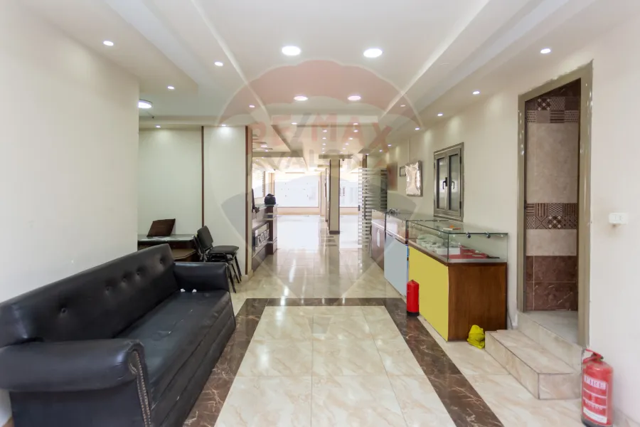 Commercial Mezzan for sale 500 m Victoria (Al-Saaa Square)