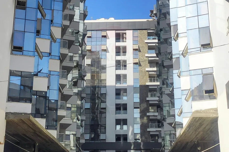 شقه للبيع 202 م سموحه (كومباوند جراند فيو)