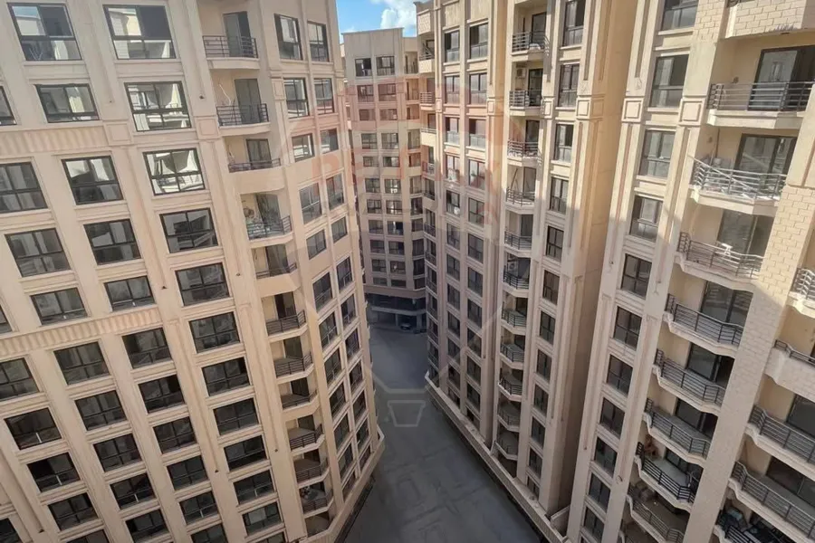 شقة للبيع 174 م سموحة (فالورى أنطونيادس)