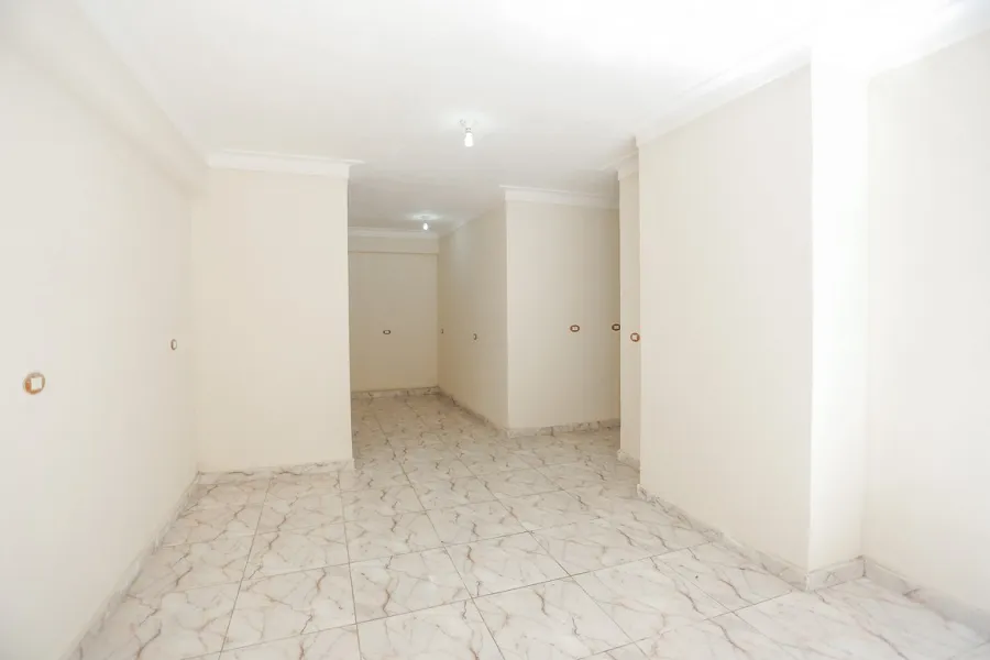 محل للايجار 70م سبورتنج (2 نمرة من الترام)