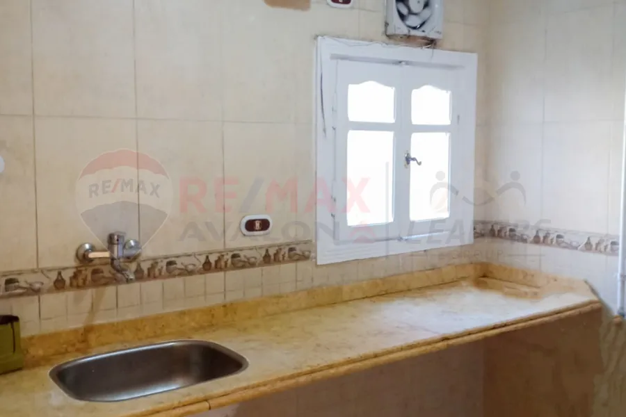Apartment for rent 115 m in Azarita (steps from the colleges)