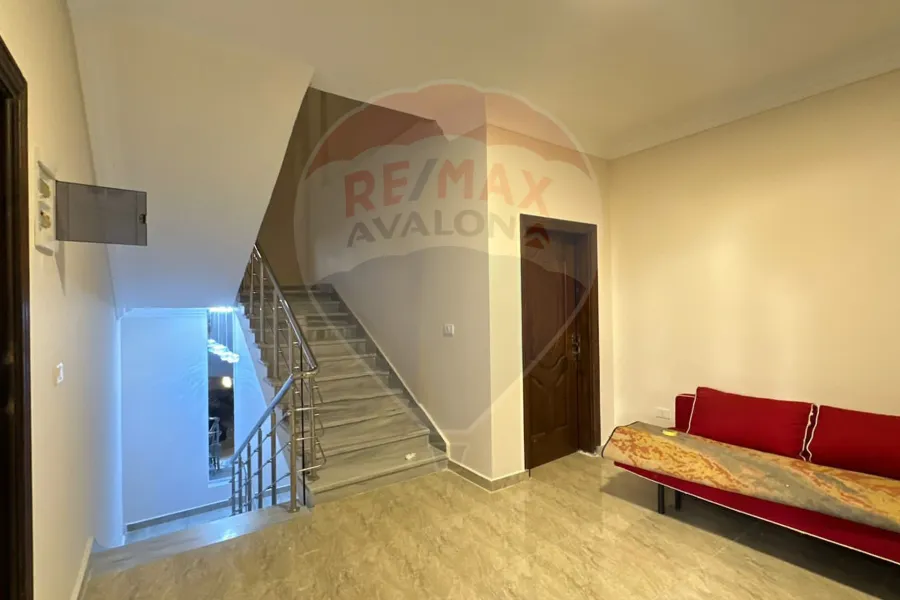 Villa for sale 1,200 m King mariout (Banks Complex - Al-Kafouri Road)