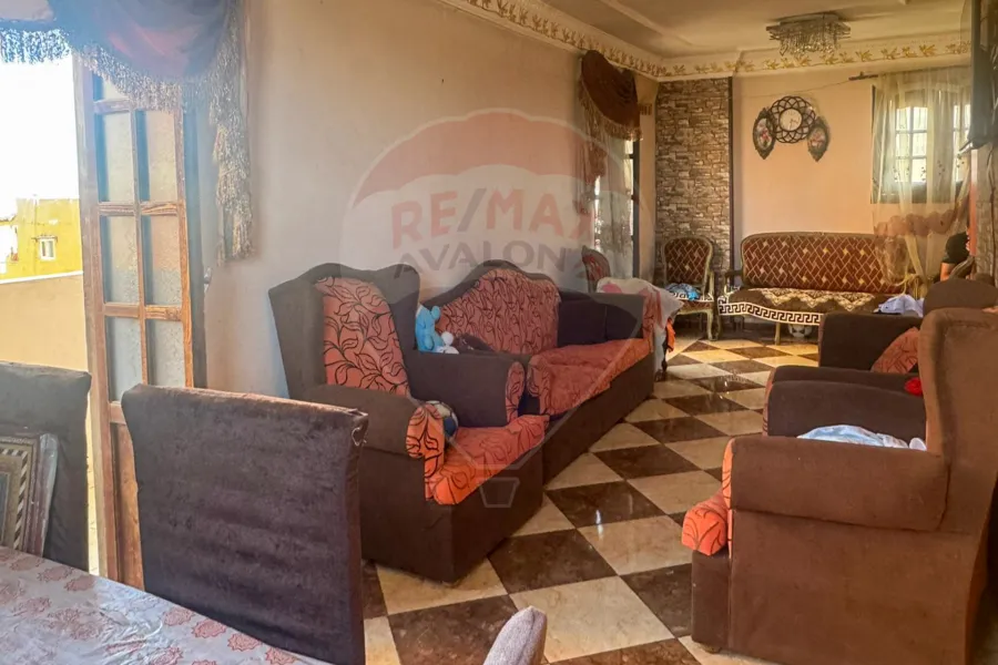 شقة للبيع 130 م سيدي جابر (ش بن نوفل)