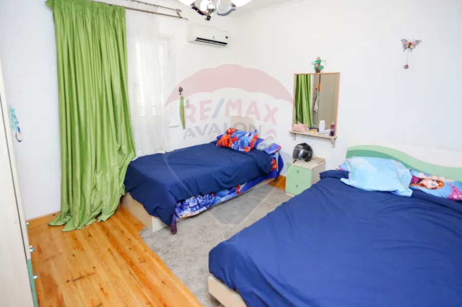 شقة للبيع 160 م سموحة ( المربع الذهبي )