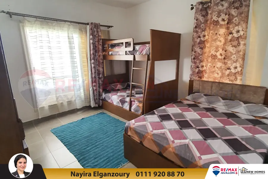 شاليه بحديقة للبيع 144 م الساحل الشمالي ( قرية امواج)