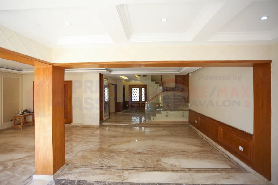Twin house villa for sale 440 m King Mariout (Alex West)