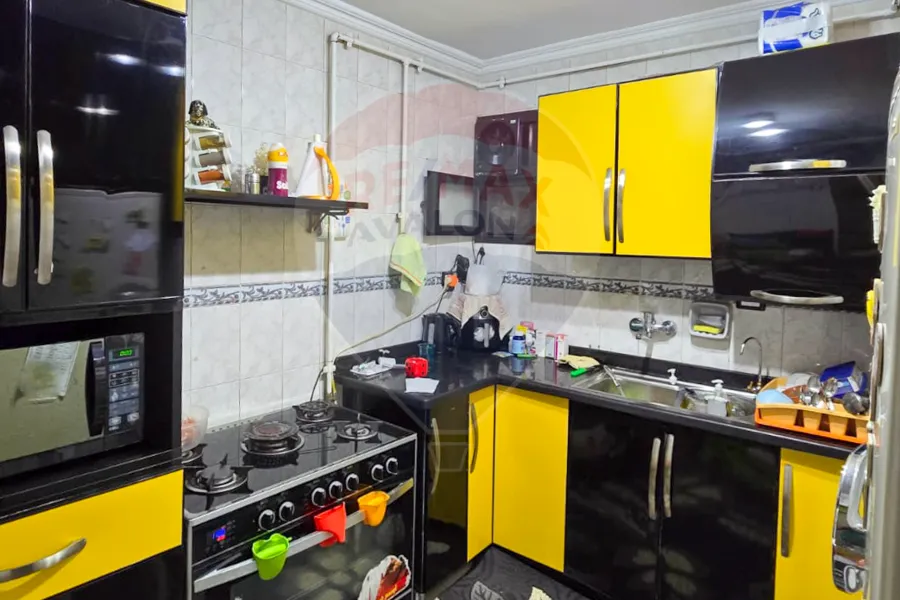 شقة للبيع 90 فلمنج (بجوار مستشفى المبرة)