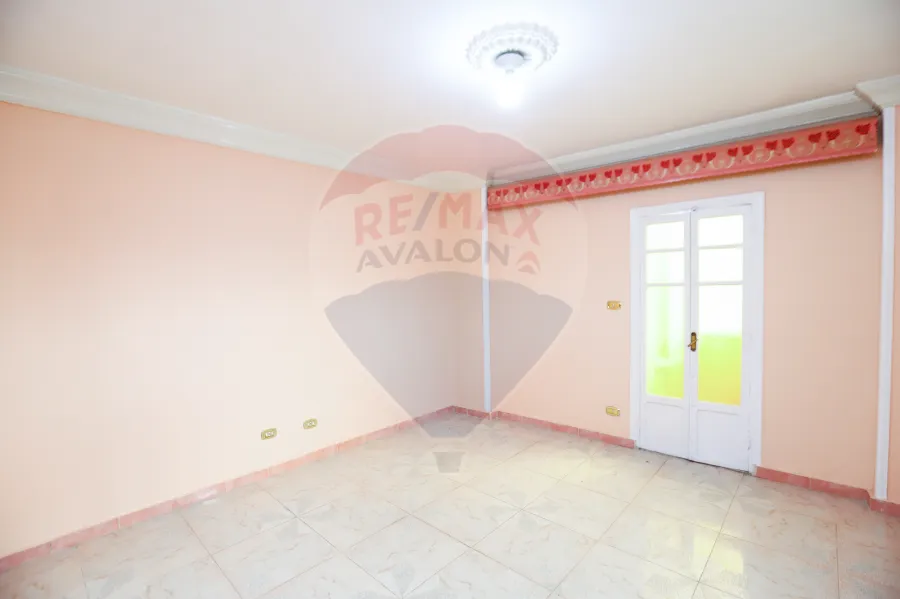 Apartment for sale 150 m Sidi Beshr (Steps from khaled ibn el waleed St.)