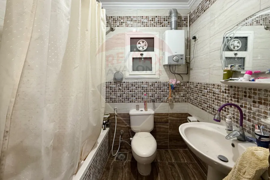 شقة للبيع 160 م لوران (ش عبد المنعم الدليل)