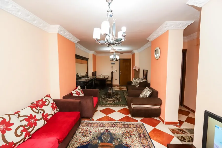 Furnitued Apartment for rent 130m Miami (kaaed El-Sarb St.)