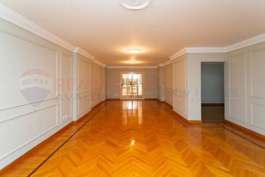 شقة للبيع 195 م كفر عبده (خطوات من سانت جيني - برج براند)