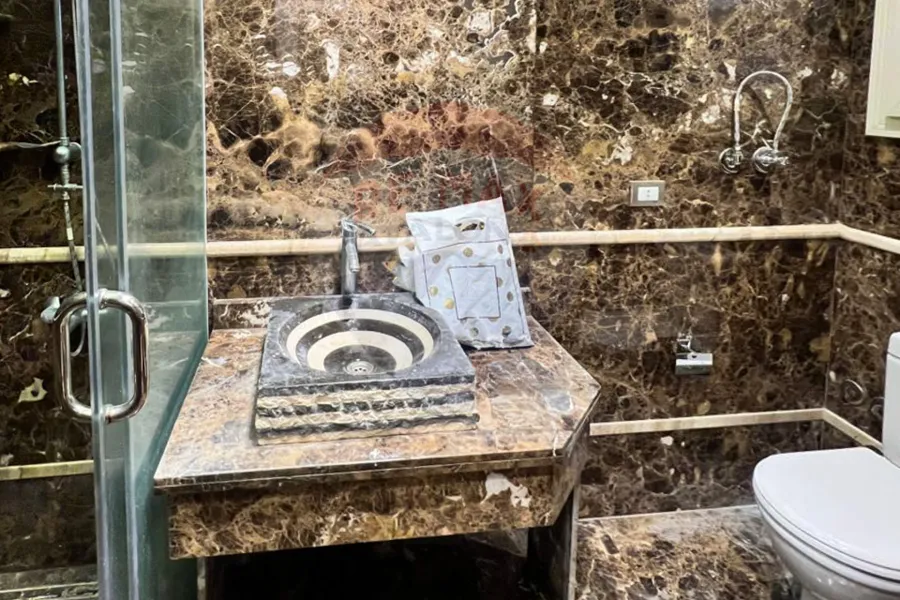 شقة للإيجار 180 م سموحة (جراند فيو)