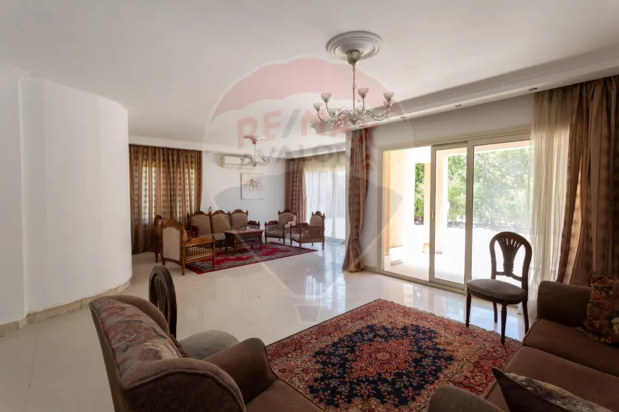 فيلا توين هاوس للبيع 450 م اليكس ويست (مرحلة أنطونيادس)