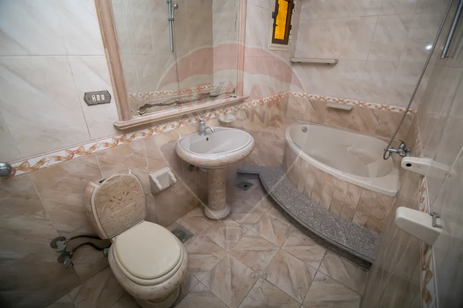 Duplex apartment for sale 250 m Gleem (branched from Zahran Rushdi Street)