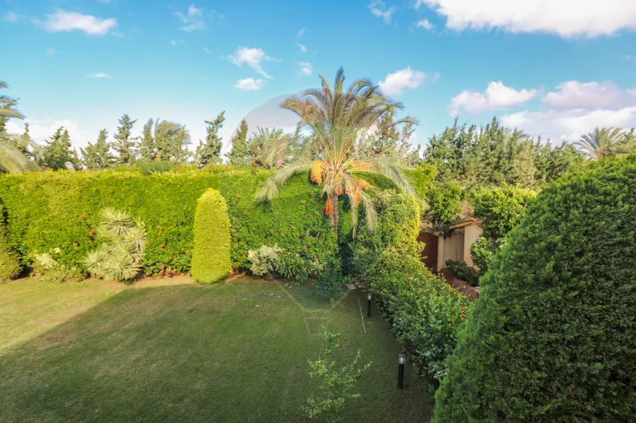 ڤيلا مسجلة شهر عقاري للبيع 1,200م كينج مريوط (بجوار فندق افريكانا)ڤيلا مسجلة شهر عقاري للبيع 1,200م كينج مريوط (بجوار فندق افريكانا)