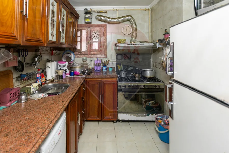 شقة للبيع 130 م الابراهيمية (ش ادونيس)