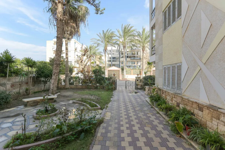 Registered Building For Sale 640m El-Mamoura