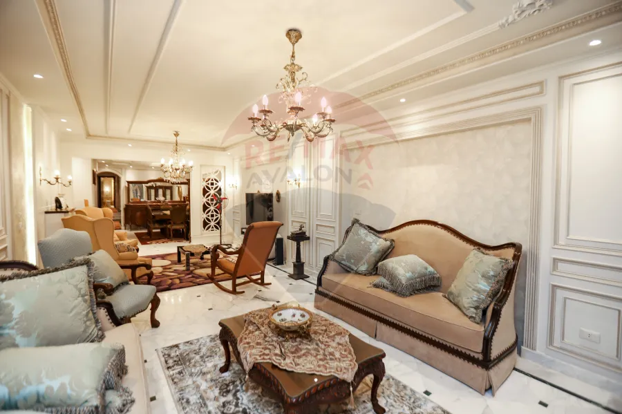 شقة مفروش للإيجار 245 م كفر عبده (ش سانت جيني)