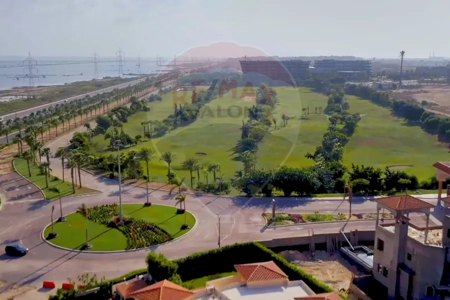 شقة للبيع 184 م (اليكس ويست) علي النادي مباشرة