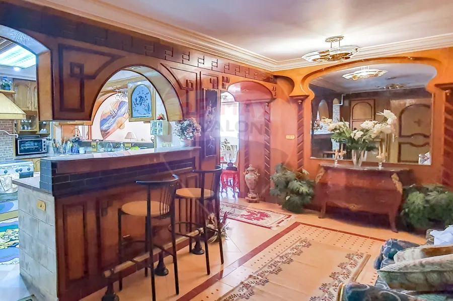 شقه للايجار المفروش 137 م سان ستيفانو (علي البحر مباشرة)