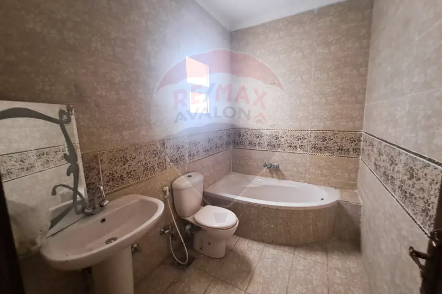 Duplex apartment for sale 180 m Louran (El-Eqbal main st.)