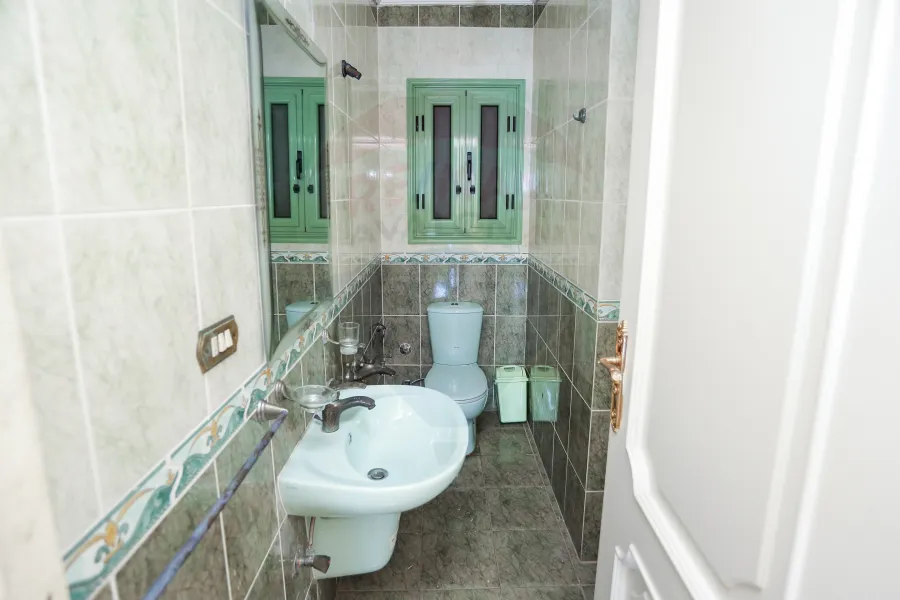 Apartment for Sale 300 m Gleem (Directly on Sea)