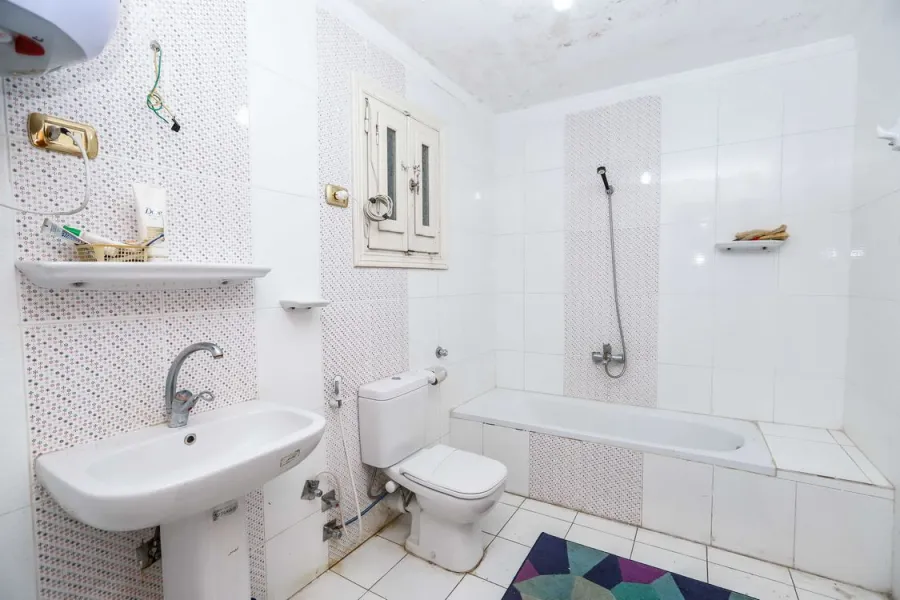 Furnitued Apartment for rent 130m Miami (kaaed El-Sarb St.)