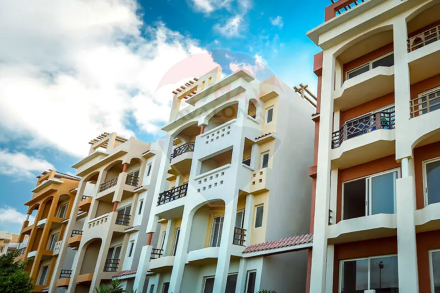 شالية للبيع الساحل (قرية Emirates Heights) 100 م