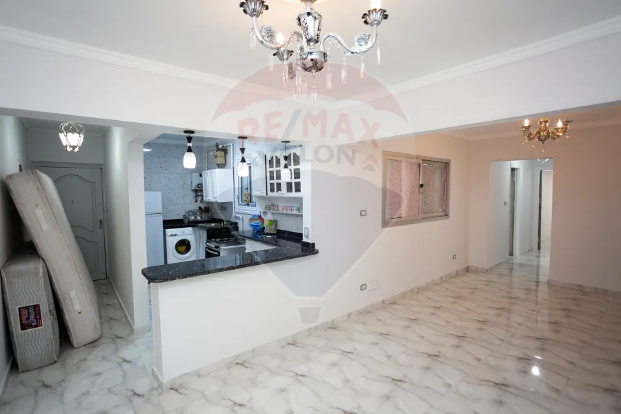 شقة للبيع 80 م سموحة (ش فيكتور عمانويل)