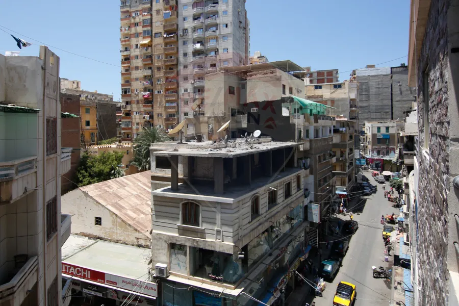 شقة للبيع 150م الإبراهيمية (بين طريق أبو قير والترام) - شقة ناصية