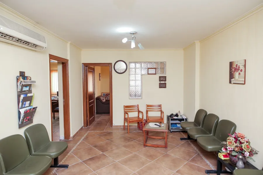 وحدة إداري للبيع 83م سموحة  (كوبري 14 مايو - عمارات الوطنية)