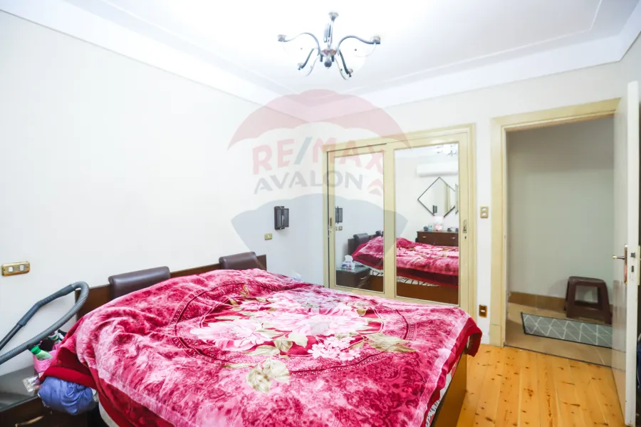 شقة للبيع 120 م لوران (أول نمرة من ش أبوقير)