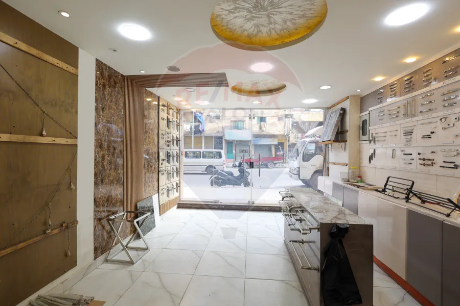 Shop + sandbox for sale, 32 m, Al-Syouf (alternate road)