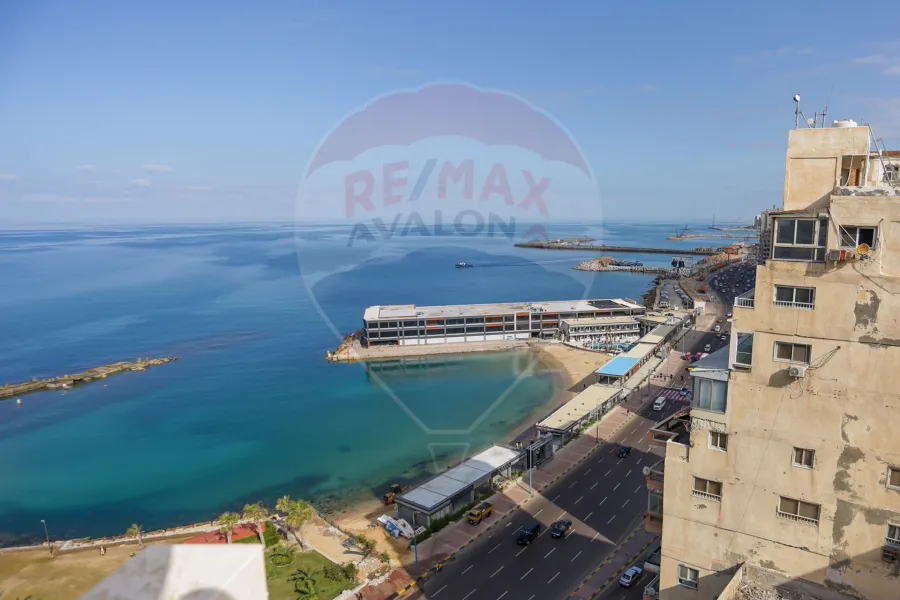 Apartment for sale 80 m San Stefano (directly on the sea)