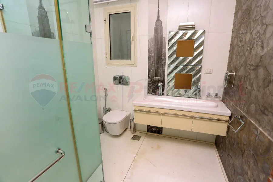Apartment for sale 600 m San Stefano (Al-Nahhas Building - directly on the sea)