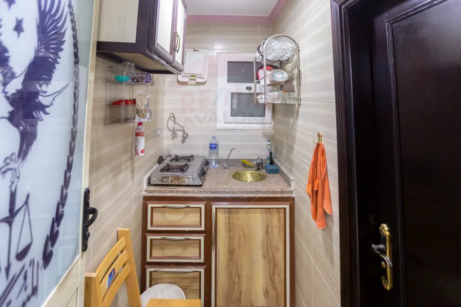 (شقة للبيع 130 م محطة الرمل ( برج الهندى - شارع شكور