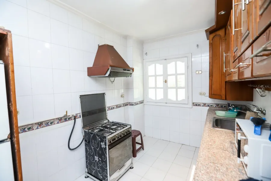 Apartment for sale 185m Al-Azarita (Near To Tram station)