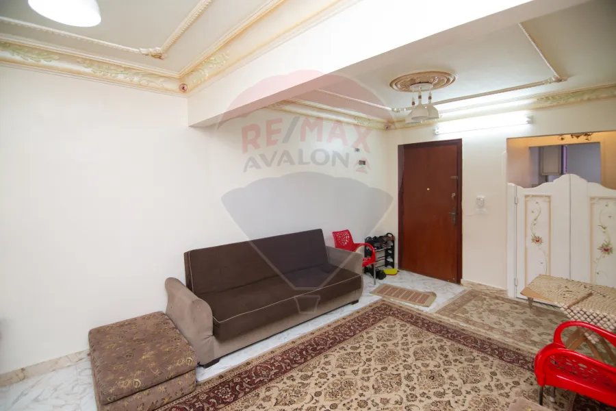 شقة للبيع 120 م  المندرة  (ش جمال عبدالناصر الرئيسي)